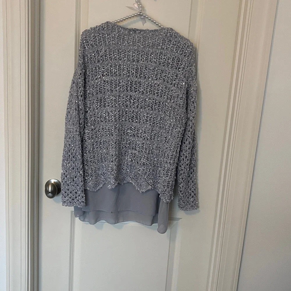 Ladies silver dressy Sweater. Sz L - Picture 3 of 12